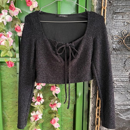 Black long sleeve top with chest tie like new, size L