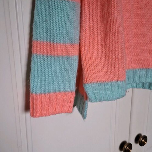 Women's knitted sweater like new, multicolored, size L