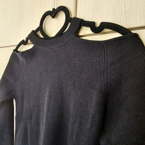 Zara ribbed black top with open shoulders like new, size medium