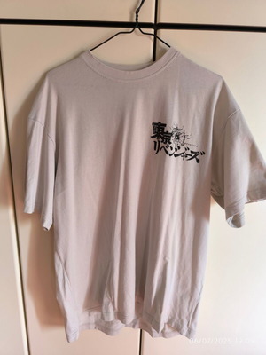 PullNBear Tokyo Revengers T-shirt like new, size M