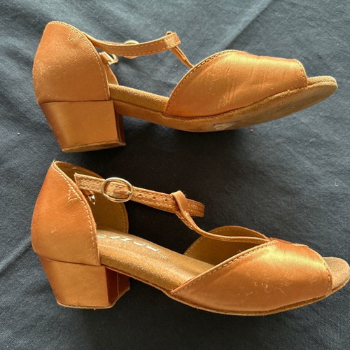 Latin children's shoes used size 29 brown