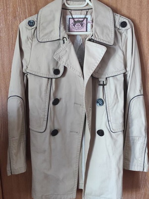 Juicy Couture vintage trench coat size M, like new, beige