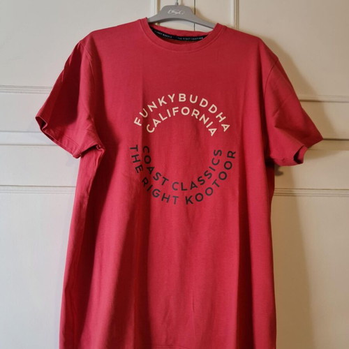 Funky Buddha t-shirt size M like new, red pink
