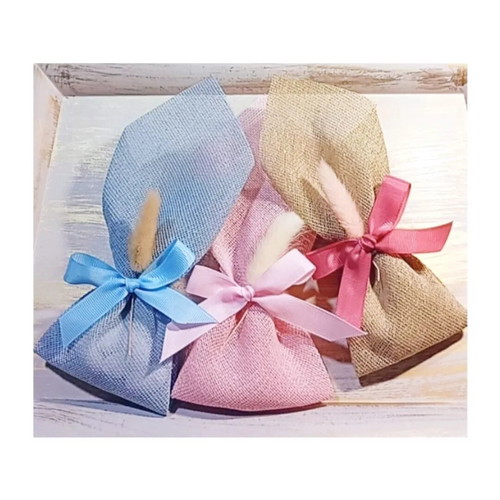 Handmade bombonieres with tulle and five Hantzigiannakis almond dragees