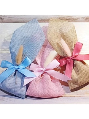 Handmade bombonieres with gauze tulle and Hantzigiannakis almond dragees made to order