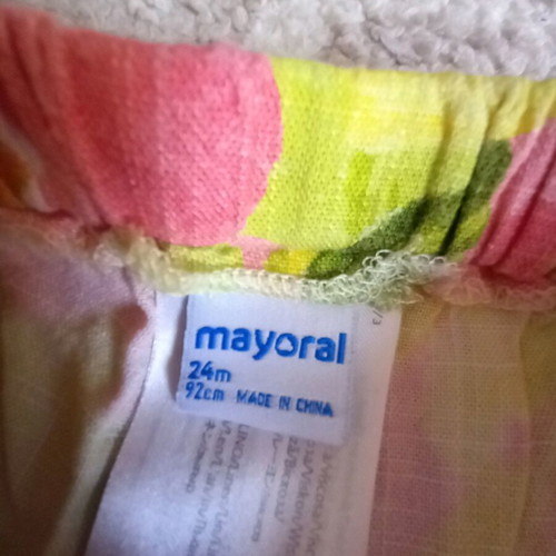 Mayoral baby clothing set like new for girls 24M with T-shirt and shorts