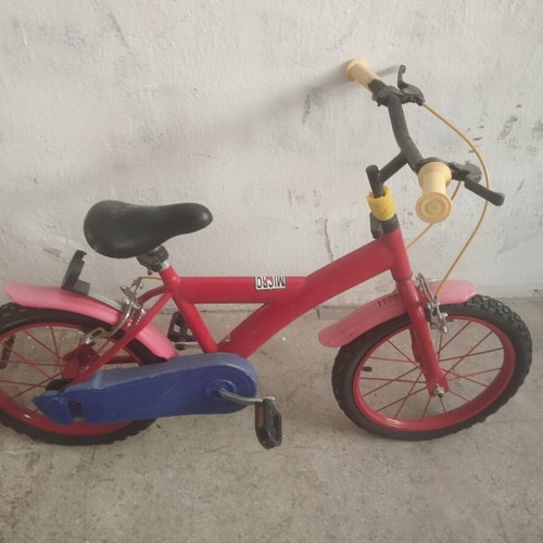 Children's bicycle 14'' used, red-pink, with training wheels