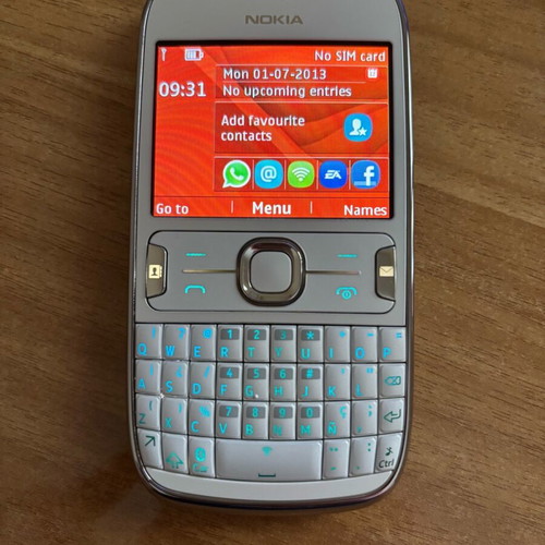 Nokia Asha 302 silver new, rare and collectible mobile phone