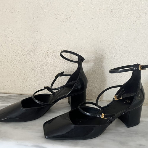 Zara Mary Jane heels new, size 40, black patent leather
