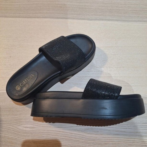 Black platform sandals with rhinestones, size 39