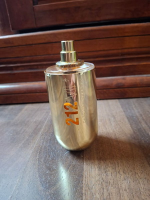 212 VIP Carolina Herrera Eau de Parfum tester used, 55-80ml