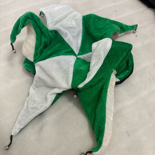 Carnival hat like new, white-green with slight fading