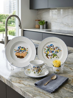 Thun Chechnya children's 5-piece porcelain dinner set
