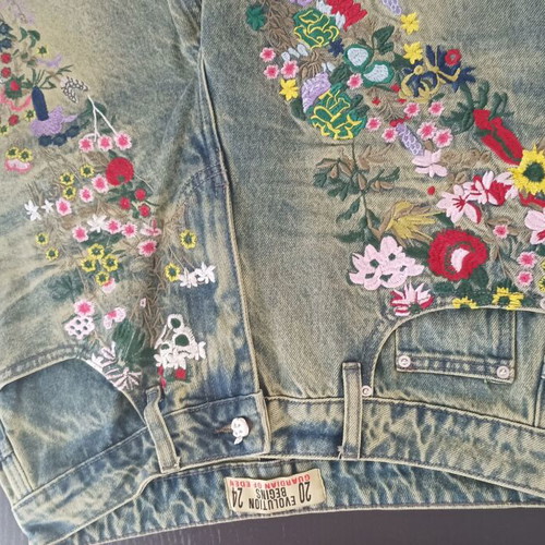 Evolution Begins Guardian of Eden embroidered denim jeans size S new