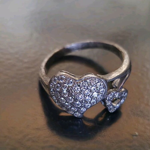 Silver 925 Iris ring with double heart and zircon, like new, size 19