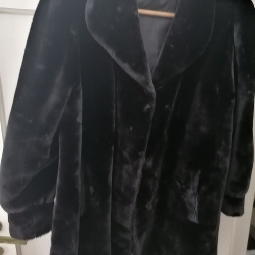 Eco fur jacket black, size L, like new, short pile, soft lining
