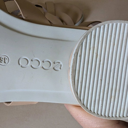 Ecco women's leather sandals like new, beige, size 36