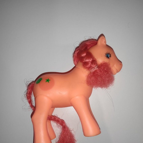 Pony with movable legs used