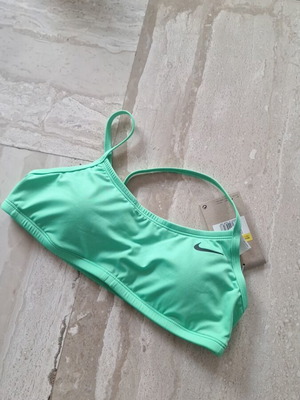 Nike sports bra new, green, size S
