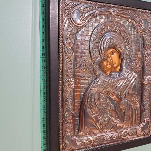 Holy Icon of Panagia Glykofilousa silver relief, like new