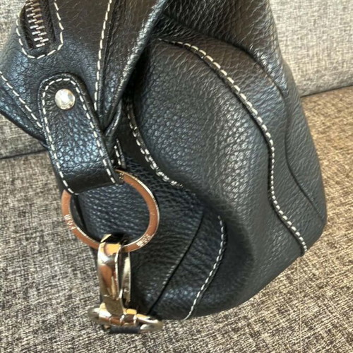 Kem leather shoulder bag like new, black
