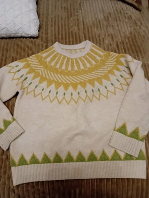 Knitted women's sweater used, multicolored, in very good condition