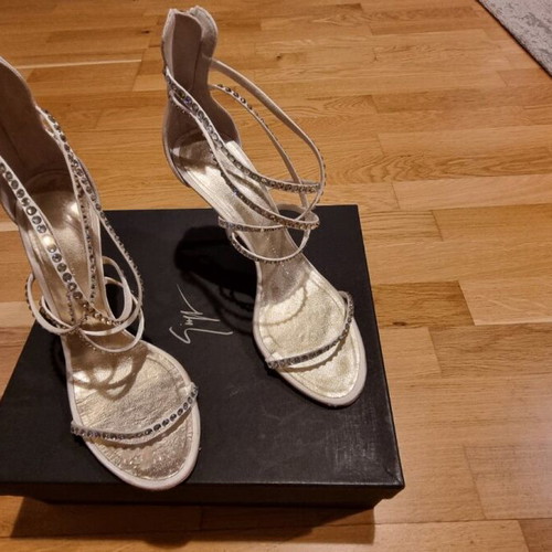 Giuseppe Zanotti bridal sandals like new with crisscross Swarovski crystals