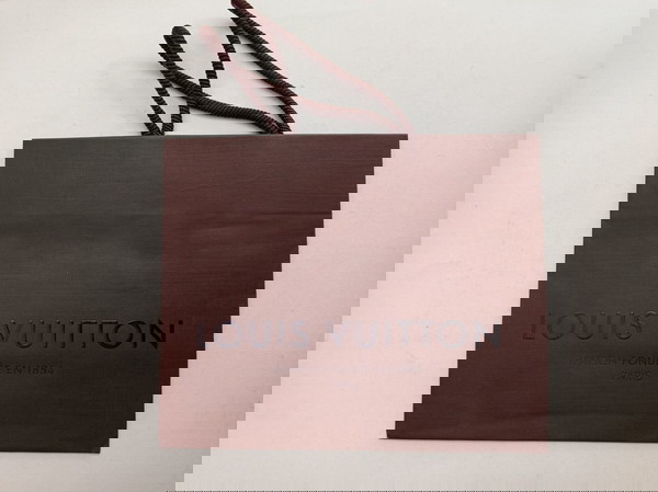 ΧΑΡΤΟΣΑΚΟΥΛΕΣ ΣΥΣΚΕΥΑΣΙΕΣ LOUIS VUITTON 1