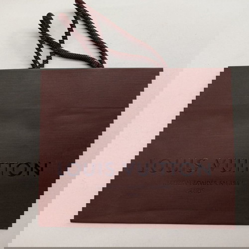 ΧΑΡΤΟΣΑΚΟΥΛΕΣ ΣΥΣΚΕΥΑΣΙΕΣ LOUIS VUITTON 1