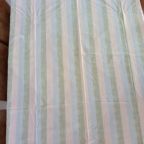Handmade tablecloth set with 6 napkins pastel colors, like new
