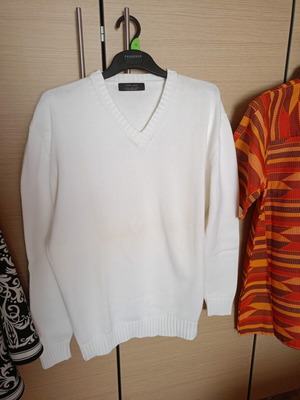 Men's clothes like new, white cotton knit Zara sweater and 2 XL shirts