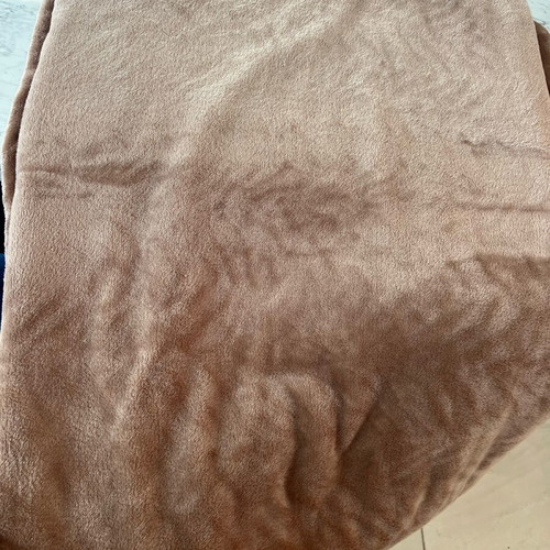 Sofa throw like new, Mocca color, 2.50x1.75, Design Drops