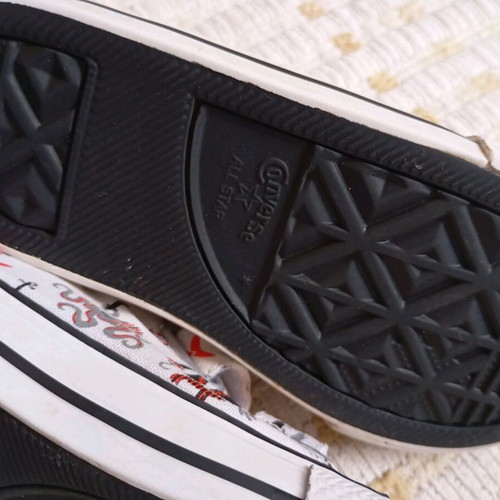 All Star Converse kids shoes used, size 24, pirate design