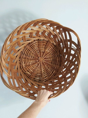 Large basket like new, diameter 48cm