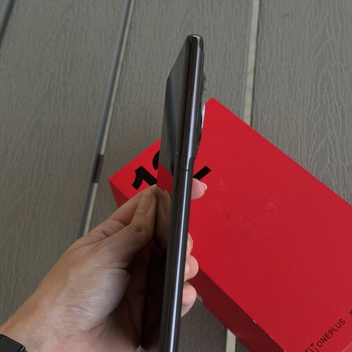 OnePlus 12 5G Dual SIM smartphone 12/256GB Silky Black