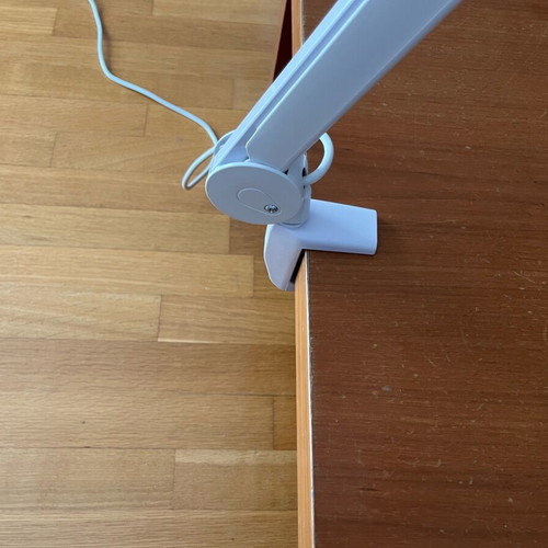 Table magnifying glass with light like new