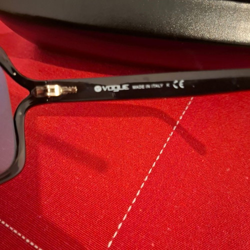 Sunglasses like new, black and purple