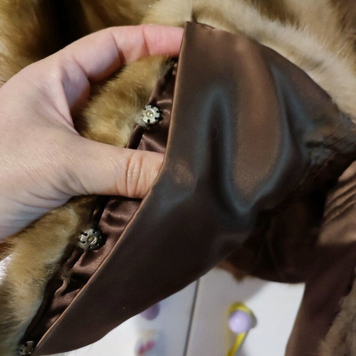Fox shoulder fur like new, brown and beige shades