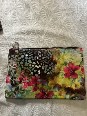 Axel Woman Handbag used with roses and flowers painting