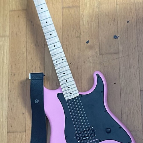 Fender Squier Sonic HT Stratocaster modded guitar like new, flash pink