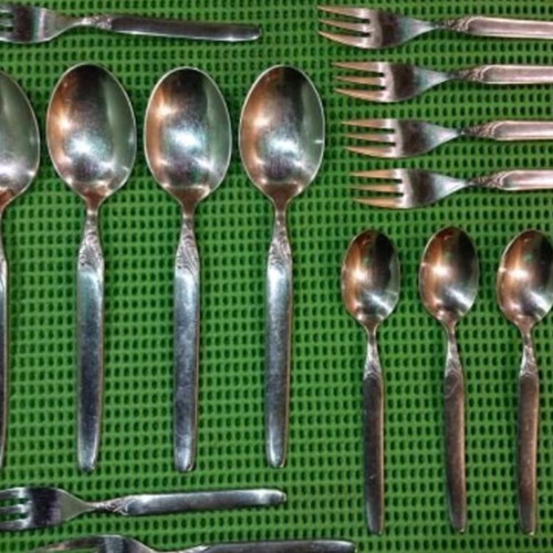 Solingen cutlery set used with 1 ladle, 7 spoons, 7 knives, 8 forks and 4 small spoons