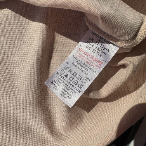 River Island Cropped T-shirt like new, beige with slogan, size 152 cm