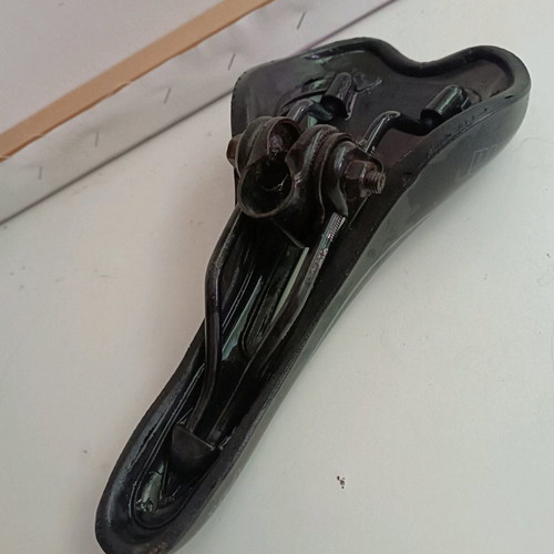Selle Italia mountain bike saddle lightly used