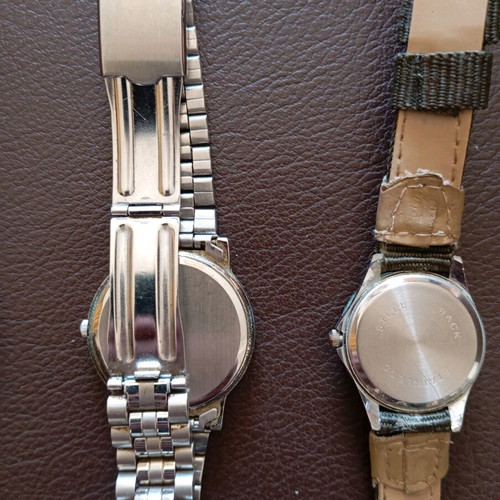 Men's watches used, set of 3, green and silver