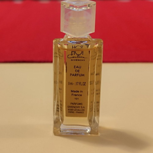 Hot Couture Givenchy miniature perfume new, 5 ml Eau de Parfum