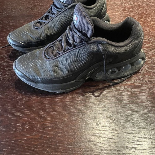 Nike DN athletic shoe, black, size 46