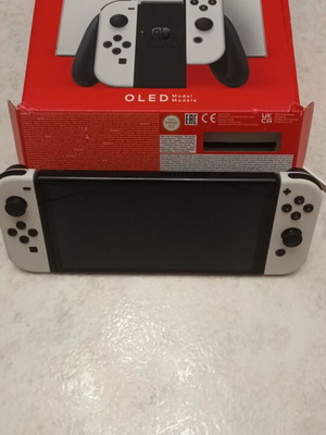 Nintendo Switch OLED като нов с всички аксесоари