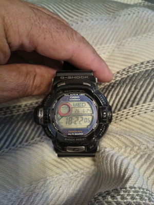 Casio G-Shock Riseman GW-9200 watch new, black, solar, twin sensor