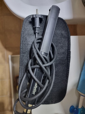Ισιωτική πρέσα Babyliss καινούργια, θερμοκρασία έως 210