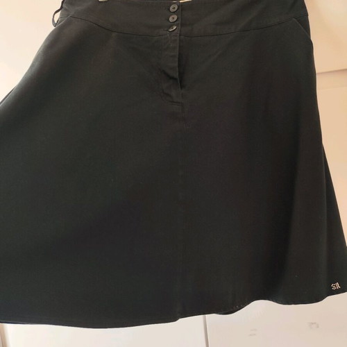 Black A-line skirt used, size L